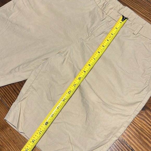 JF J. Ferrar size 32 Khaki shorts- Tan - Picture 2 of 6